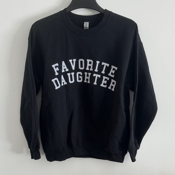 Favorite Daughter Tops - Black "Favorite Daughter" Graphic Sweatshirt